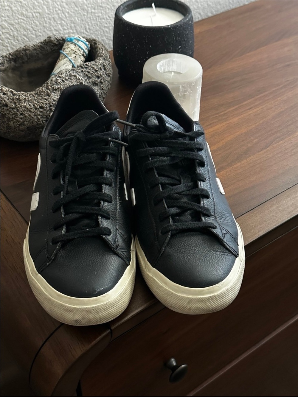 Veja Campo Sneaker in Black US Men’s 10/ Woman’s 11